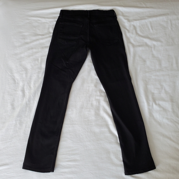 NWOT Old Navy Slim 360° Stretch Performance Jeans, Black - Picture 3 of 4